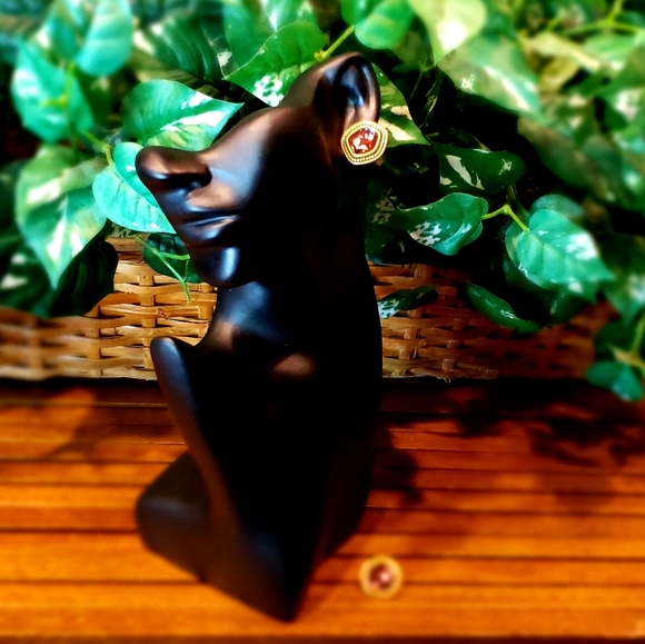 VTG YSL Designer Earrings - Aubergine Gripoix Glass / Gold Tone - EVC - Picture 10 of 11